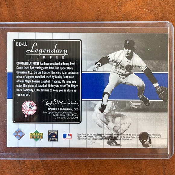 *RARE* Upper Deck: Yankees Legends - Bucky Dent - Legendary Lumber! ⚾️ - Picture 3 of 4